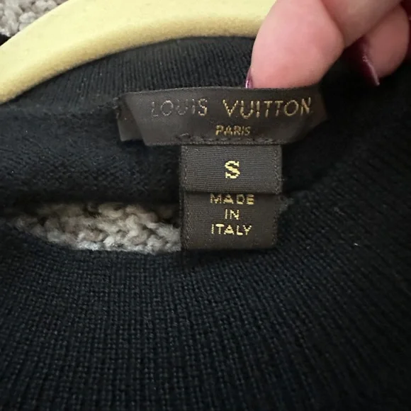 Louis Vuitton Sweater - Picture 3 of 3